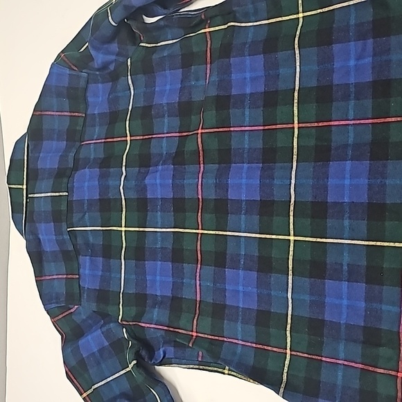 L.L.Bean flannel size Med blue green plaid long sleeved relaxed fit - Picture 8 of 9